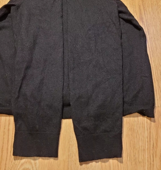 Gap Women's Sweater Size: Large Italian Merino Wool V-Neck - Picture 11 of 12